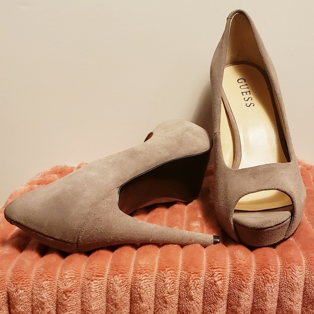 Shoes - Picture 5 of 5